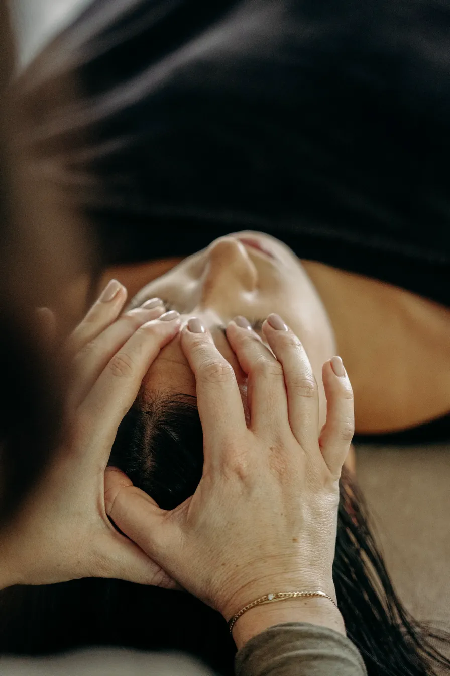 Massage Énergétique Crânien